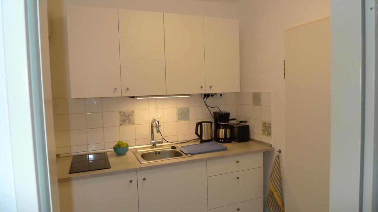 Aquamarin - Charmantes Appartement Mit Balkon Rostock Kültér fotó