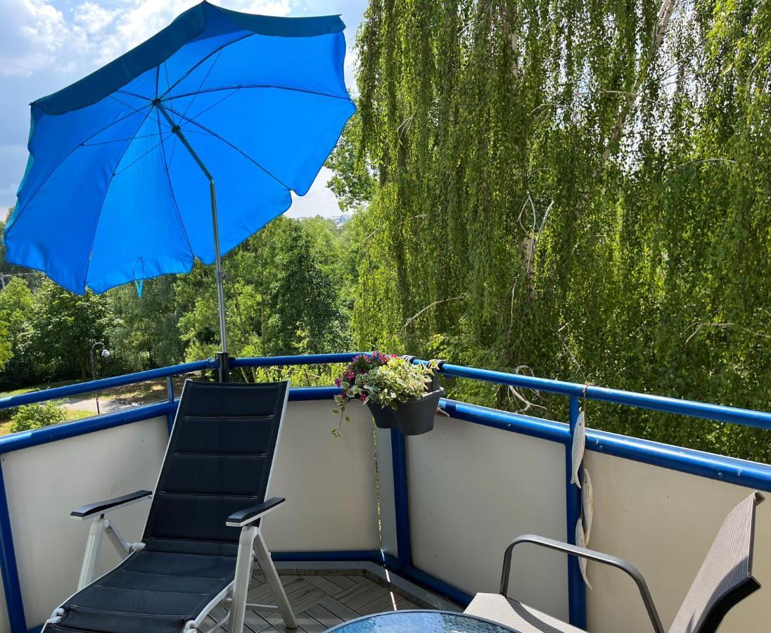 Aquamarin - Charmantes Appartement Mit Balkon Rostock Kültér fotó