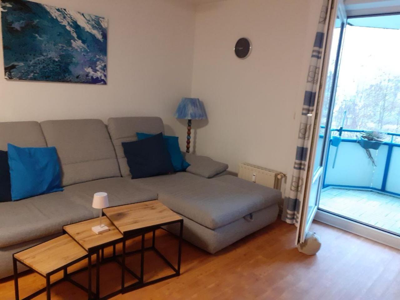 Aquamarin - Charmantes Appartement Mit Balkon Rostock Kültér fotó
